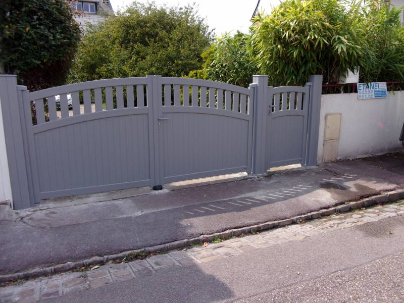 Installer un portail devant une descente de garage à Maromme 76
