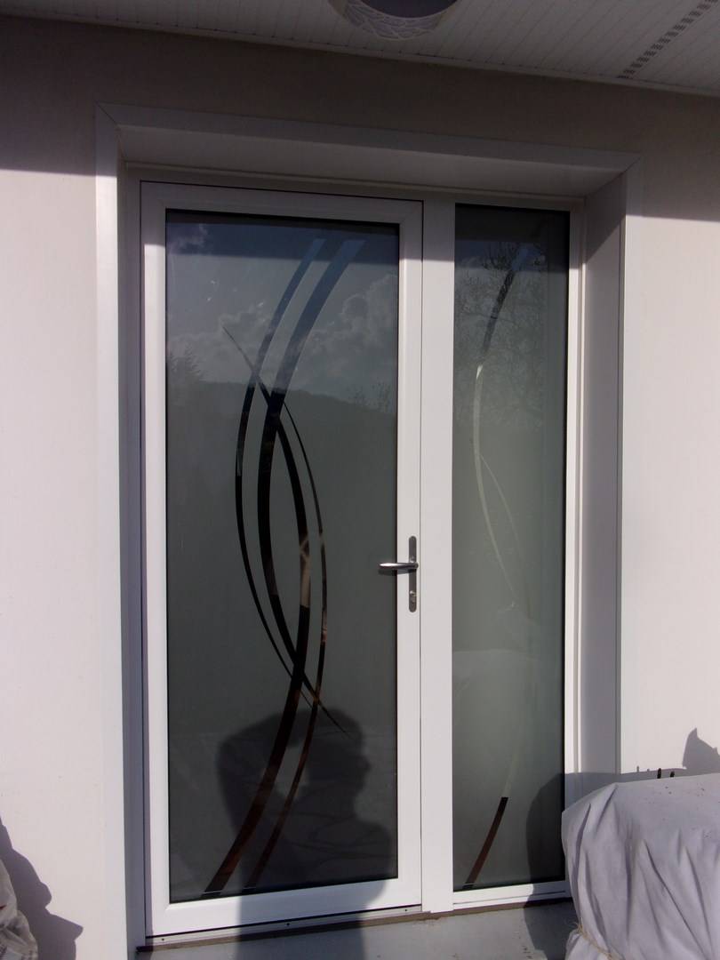 Porte d'entrée avec vitrage Verrissima près de Pissy Poville 76360