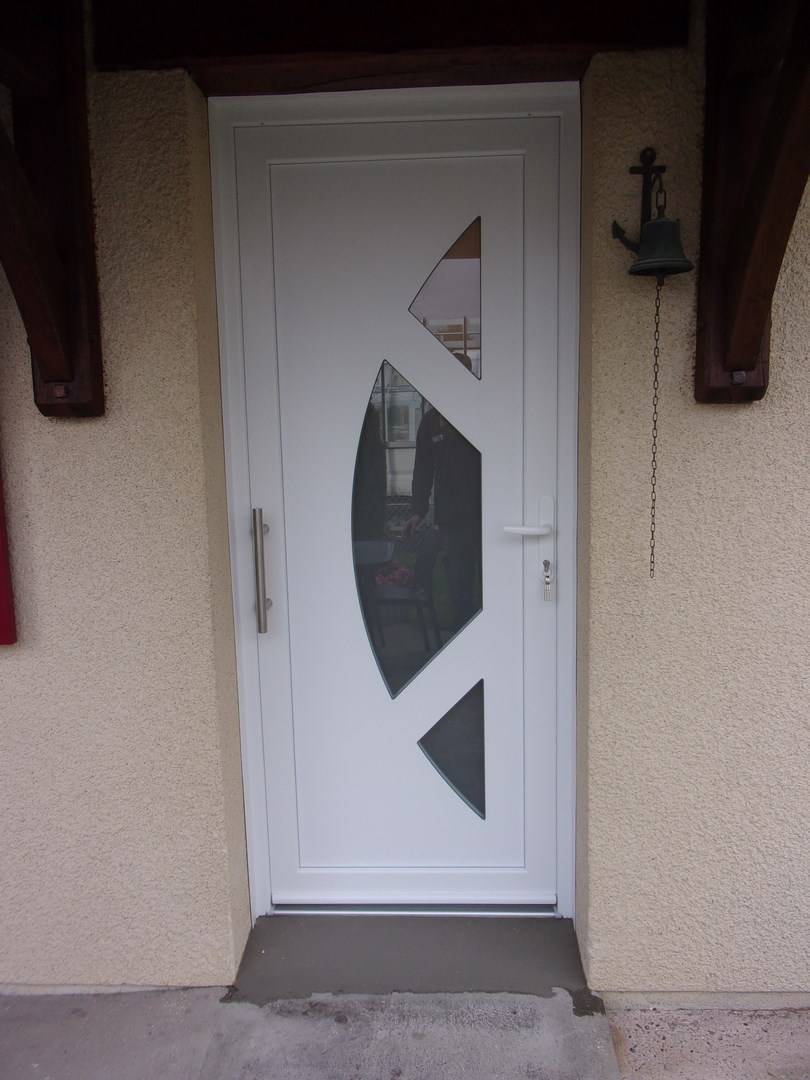 Faire installer une porte d'entrée près de Tourville la Rivière 76410