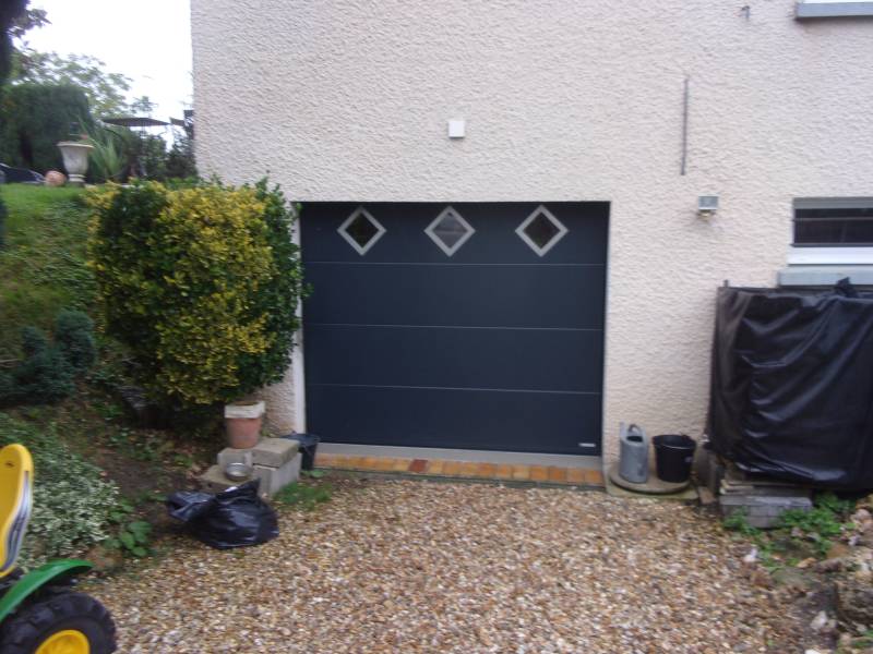 Installation porte de garage sur mesure Rouen