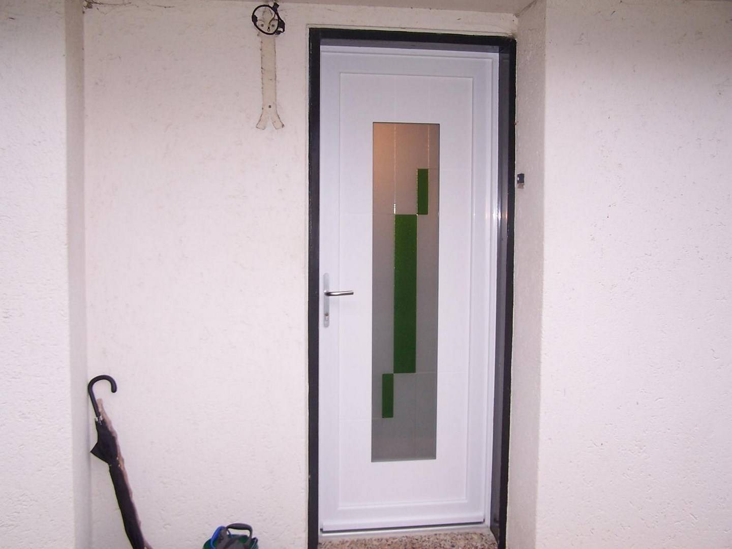 Choisir une porte d'entrée de style, près de Fresquiènnes 76570