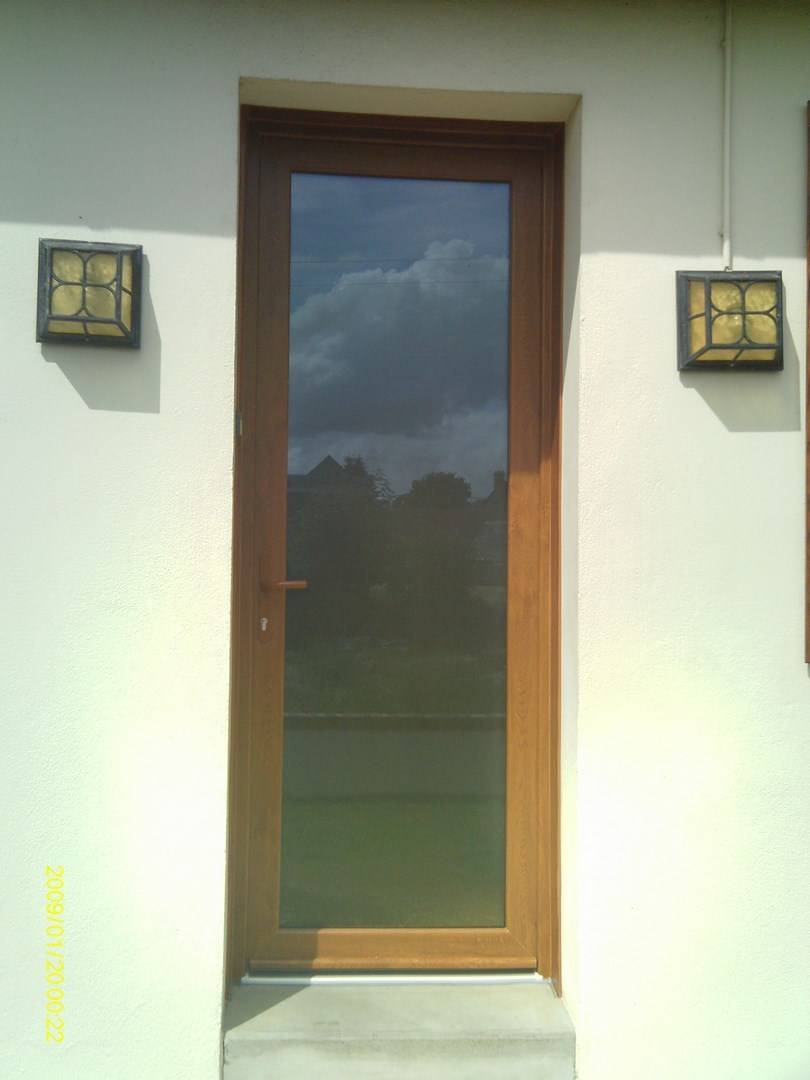 trouver un installateur de porte d'entrée près de Yvetot 76190