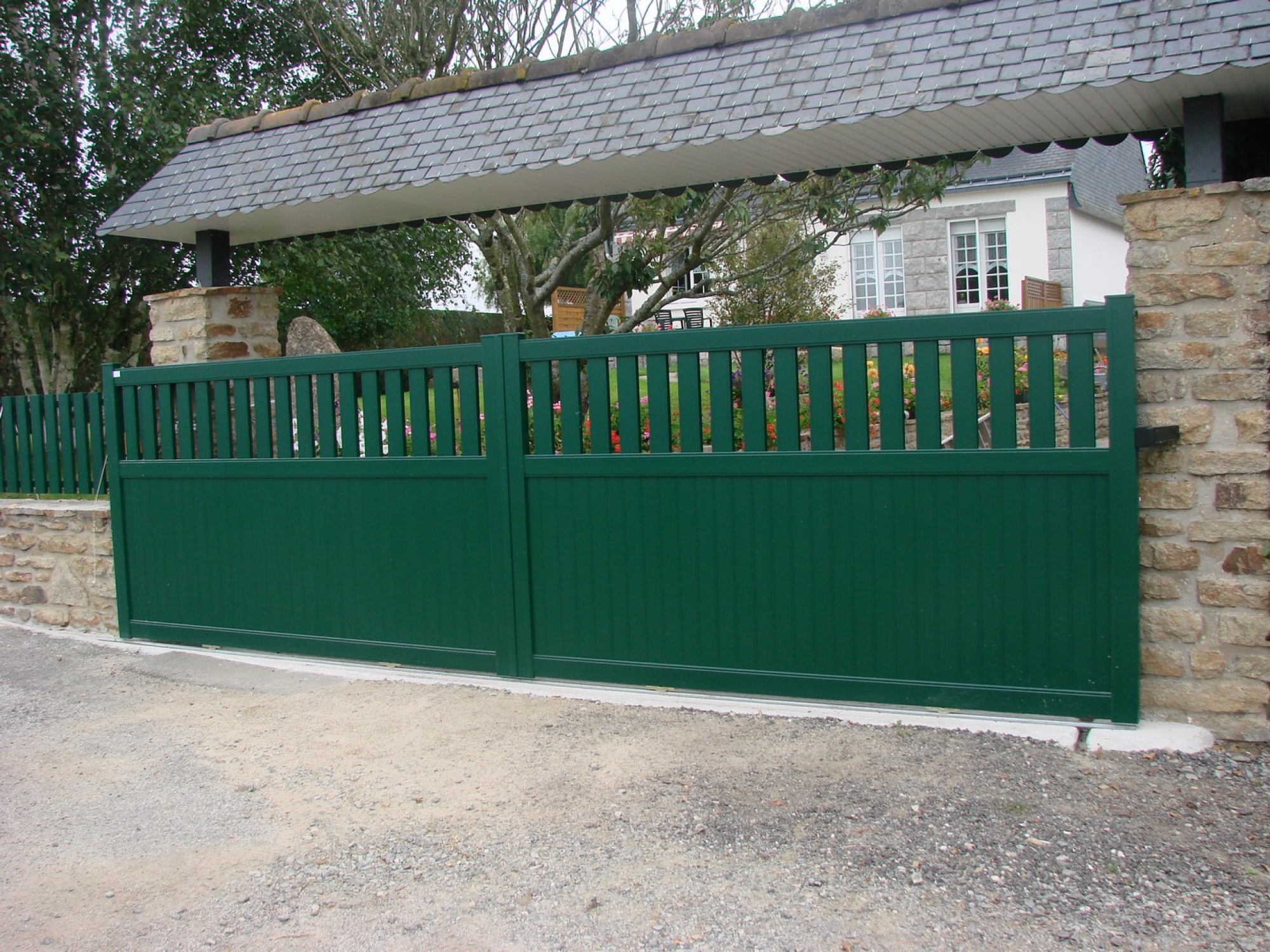 Où trouver un installateur de portail coulissant proche de La Mailleraye sur Seine 76940