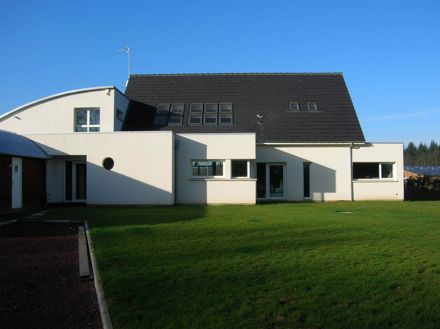 Faire poser des fenêtres en aluminium près de Isneauville 76130