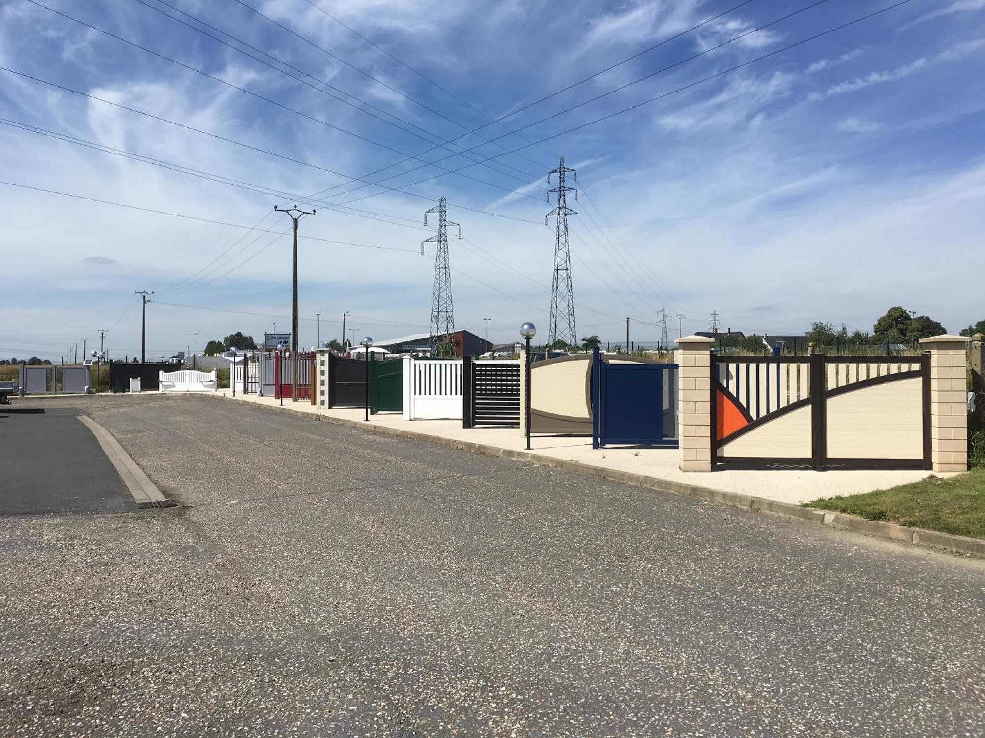 Où trouver un installateur de portail coulissant près de Saint Pierre de Fleurs 27370