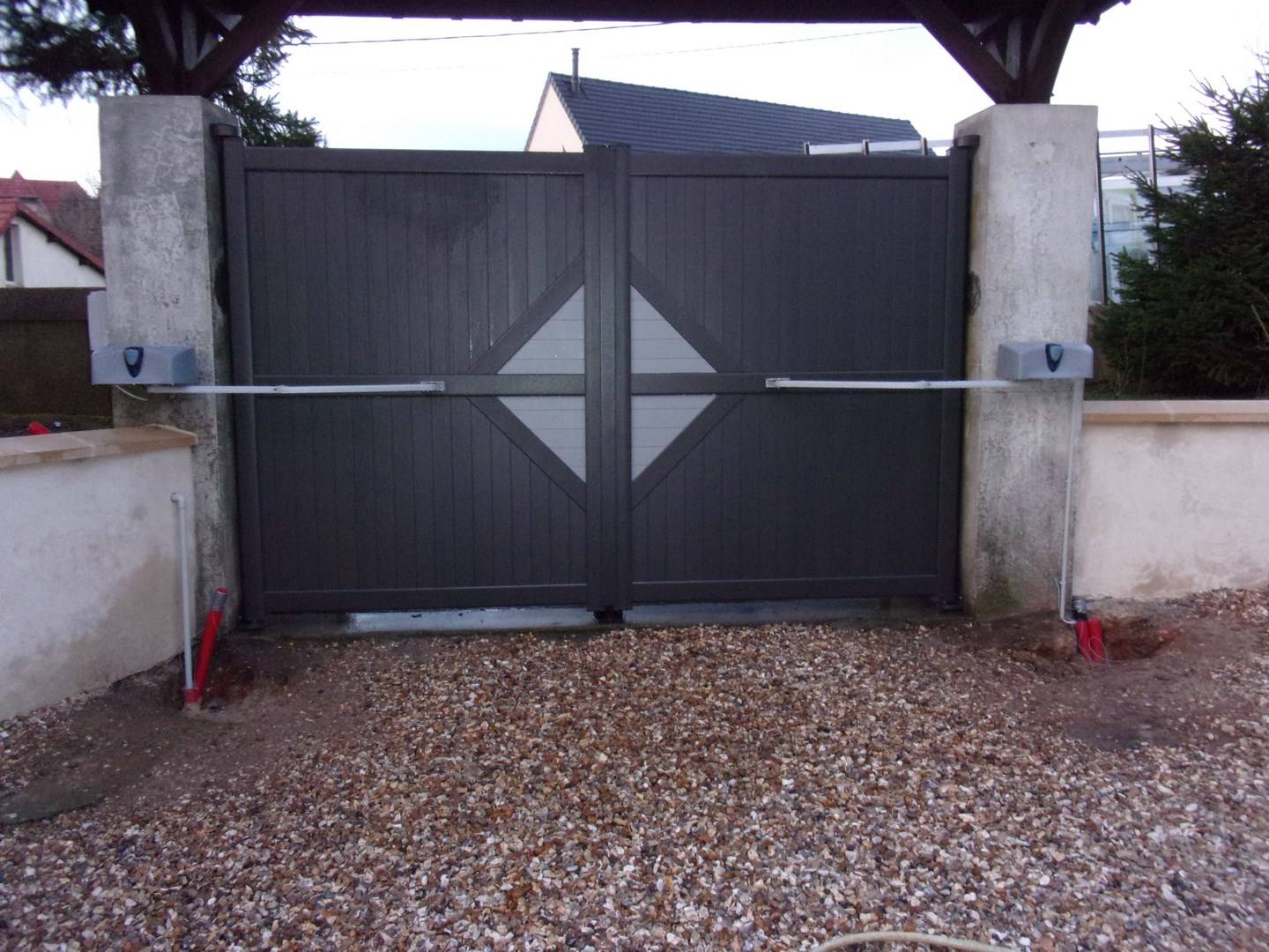 Trouver un poseur de portail aluminium proche de Boos 76520