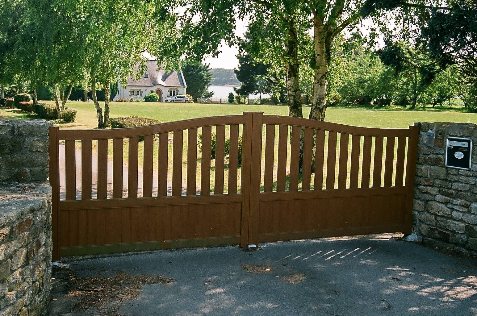 Faire installer un portail proche de Fresnes l'Archevêque 27700
