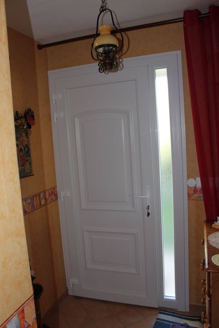 Acheter une porte d'entrée près de Bois Guillaume 76230