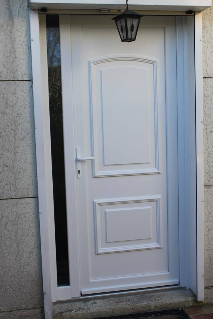 Choisir sa porte d'entrée près de Notre dame de Bliquetuit 76940