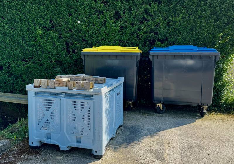 Tri des déchets par ETANEL à Saint-Jean-du-Cardonnay