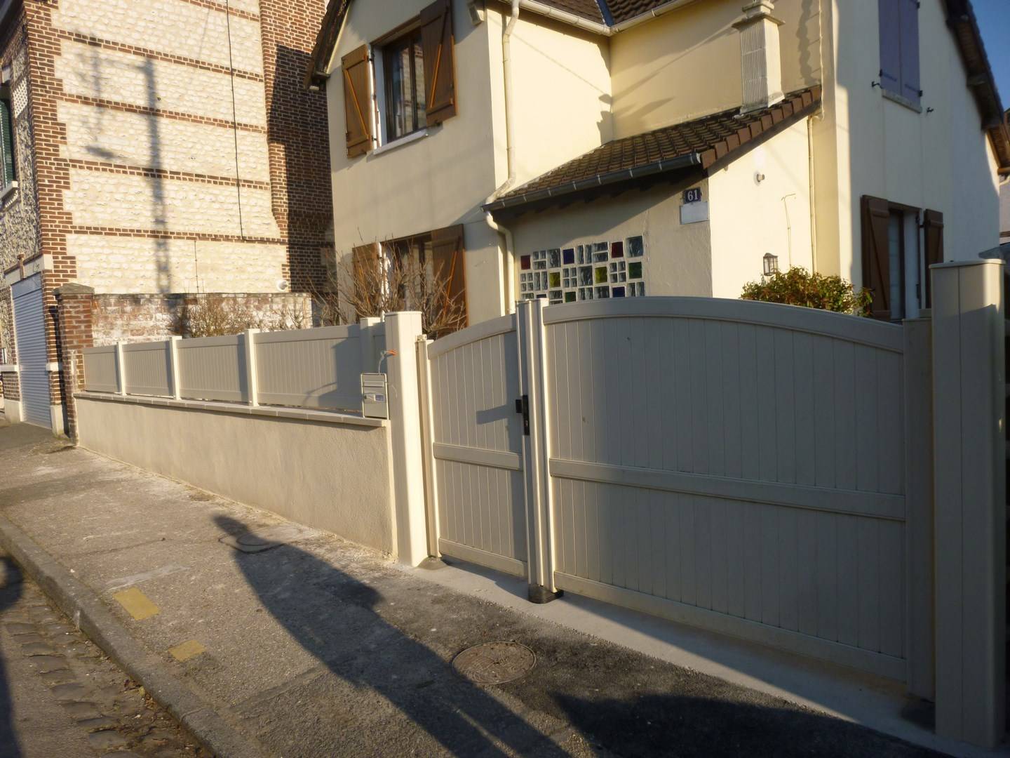 Trouver un installateur de clôture en aluminium proche d'Heudebouville 27400