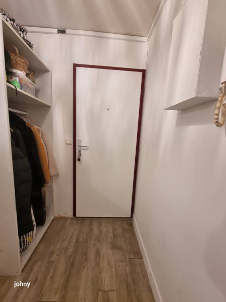 Une porte blindée facile d'installation pour une sécurité accrue à l'effraction et au feu