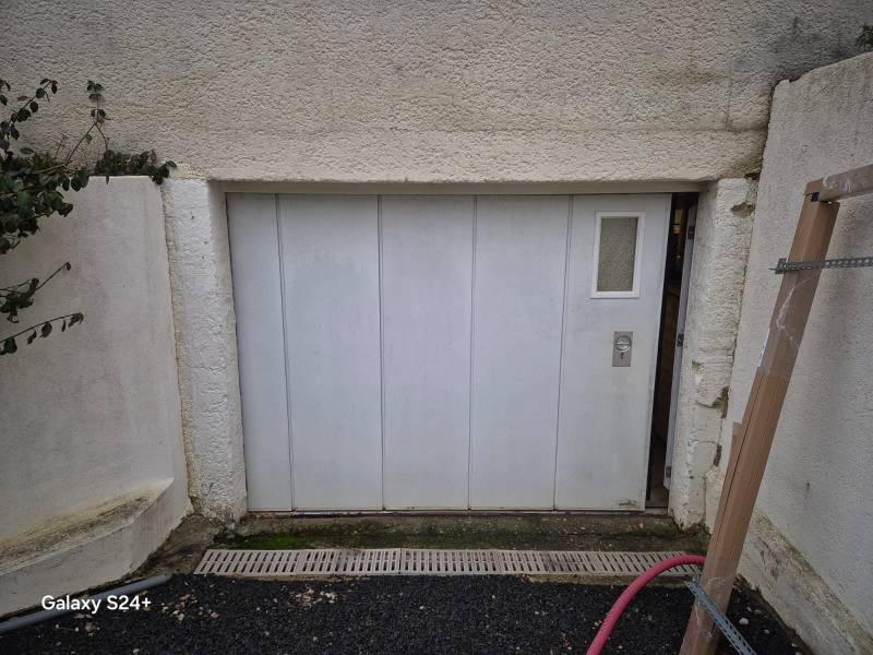 Pose de porte d’entrée et porte de garage sur-mesure en Seine-Maritime