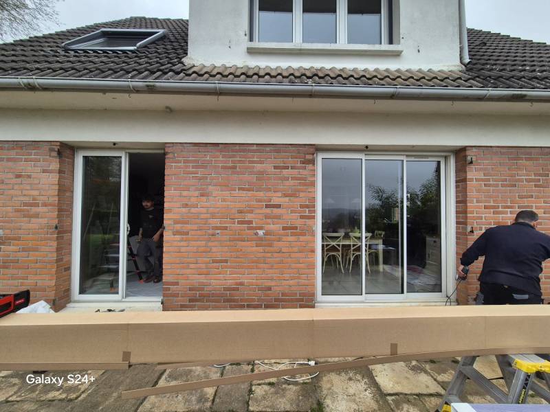 Store banne WINSOL sur mesure en aluminium à Malaunay