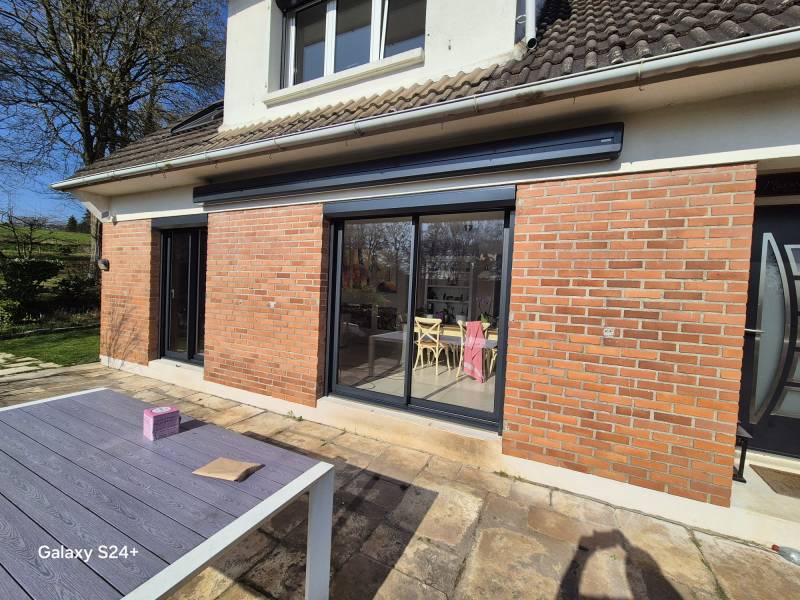 Installation professionnelle de store banne solaire à Malaunay