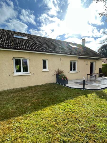 Volets battants aluminium YEST frise verticale gris anthracite Bihorel