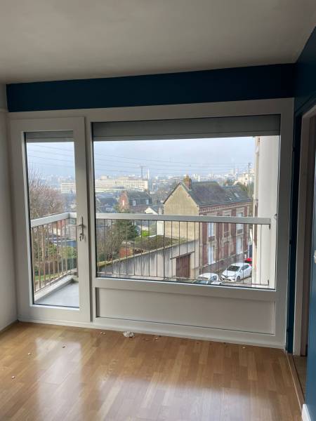 Dépose totale menuiserie simple vitrage bois immeuble 3e étage Rouen ETANEL équipe qualifiée RGE