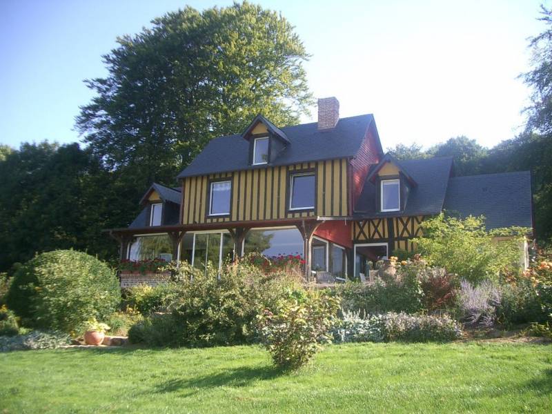 Faire poser des fenêtres en aluminium dans votre maison de campagne proche de Jumièges 76480