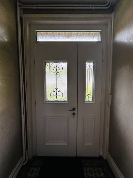 Gamme porte entrée aluminium Euradif Spencer et fabricant Sothoferm persiennes aluminium sur mesure