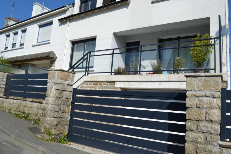 Installer des garde corps en aluminium à Montville 76