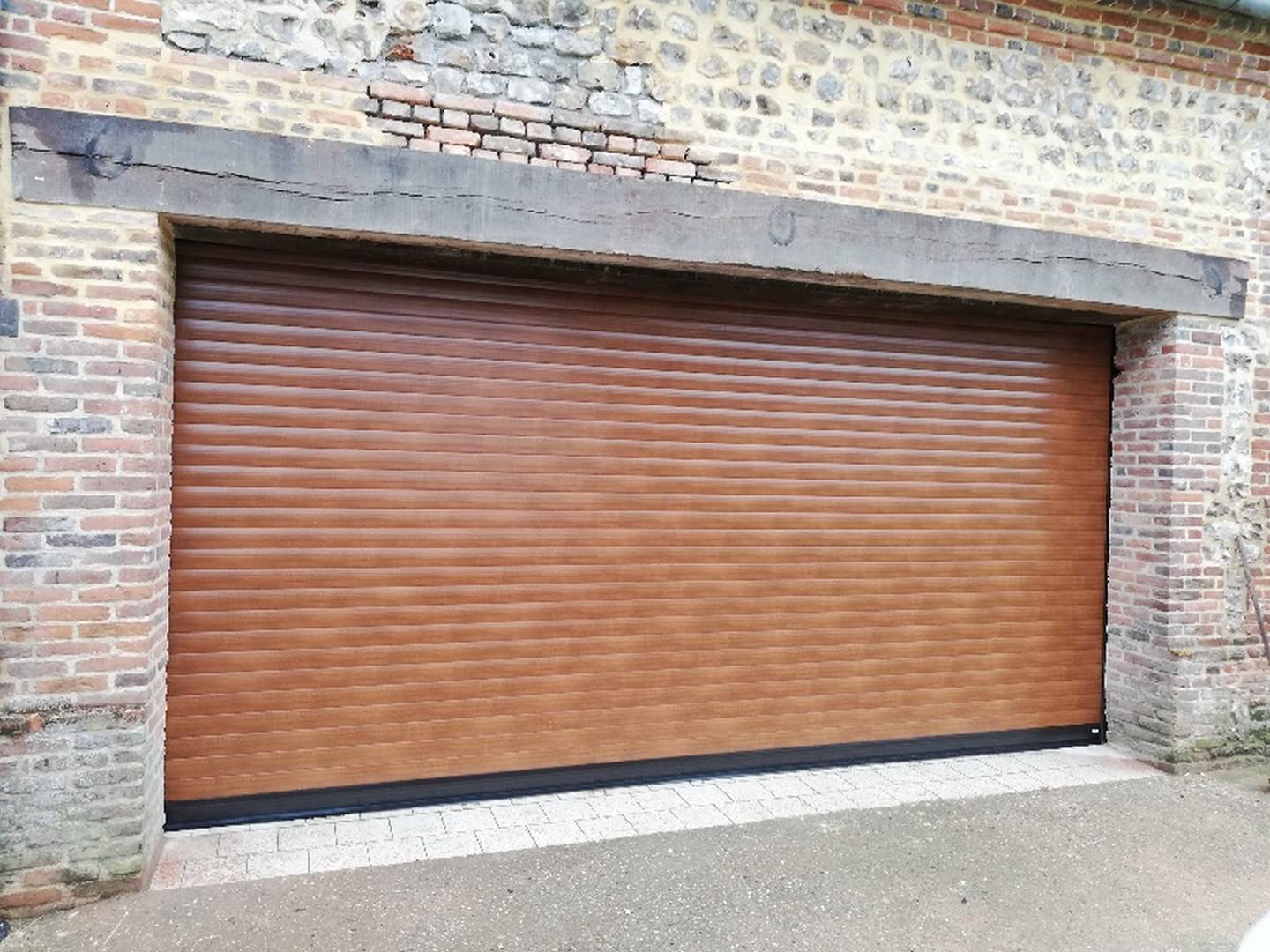 faire poser une porte de garage enroulable en aluminium proche de Bois Guillaume 76230