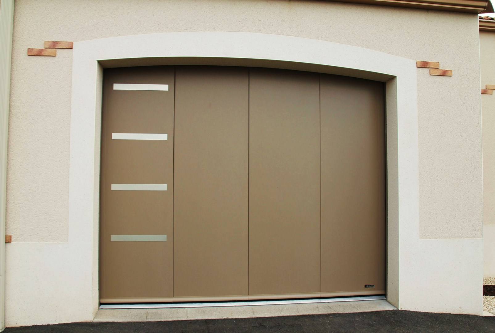 Comment acheter une porte de garage sectionnelle latérale proche de Héricourt en Caux 76560