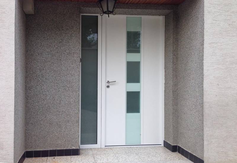 Faire installer une porte blindée pavillonnaire près de Mont Saint Aignan 76130